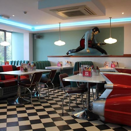 7Hotel Diner Halstead  Dış mekan fotoğraf