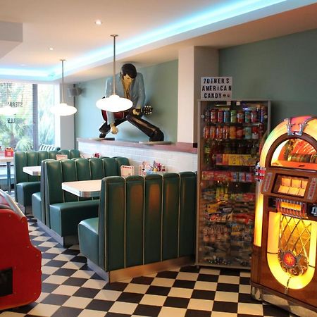 7Hotel Diner Halstead  Dış mekan fotoğraf