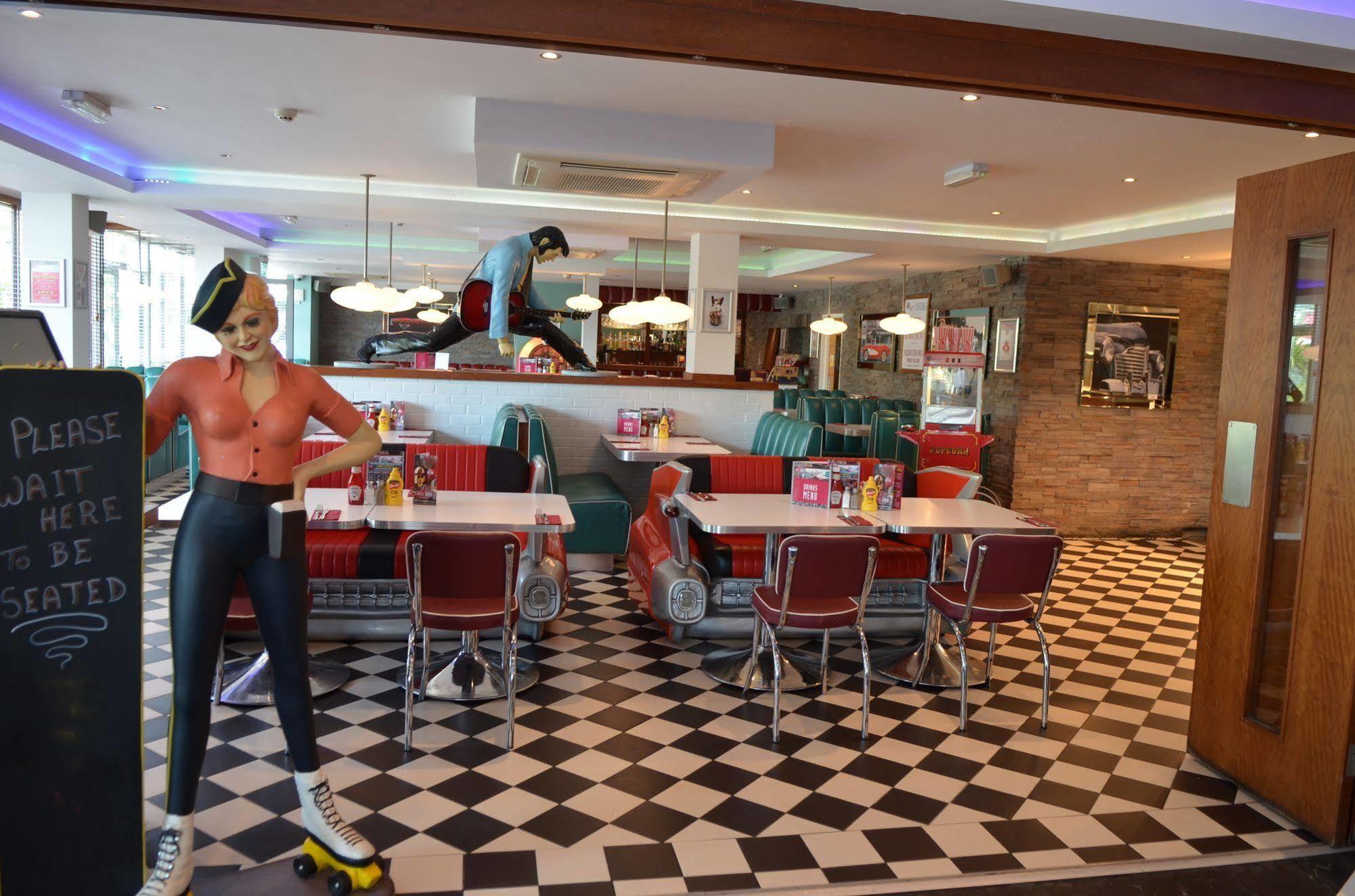 7Hotel Diner Halstead  Dış mekan fotoğraf