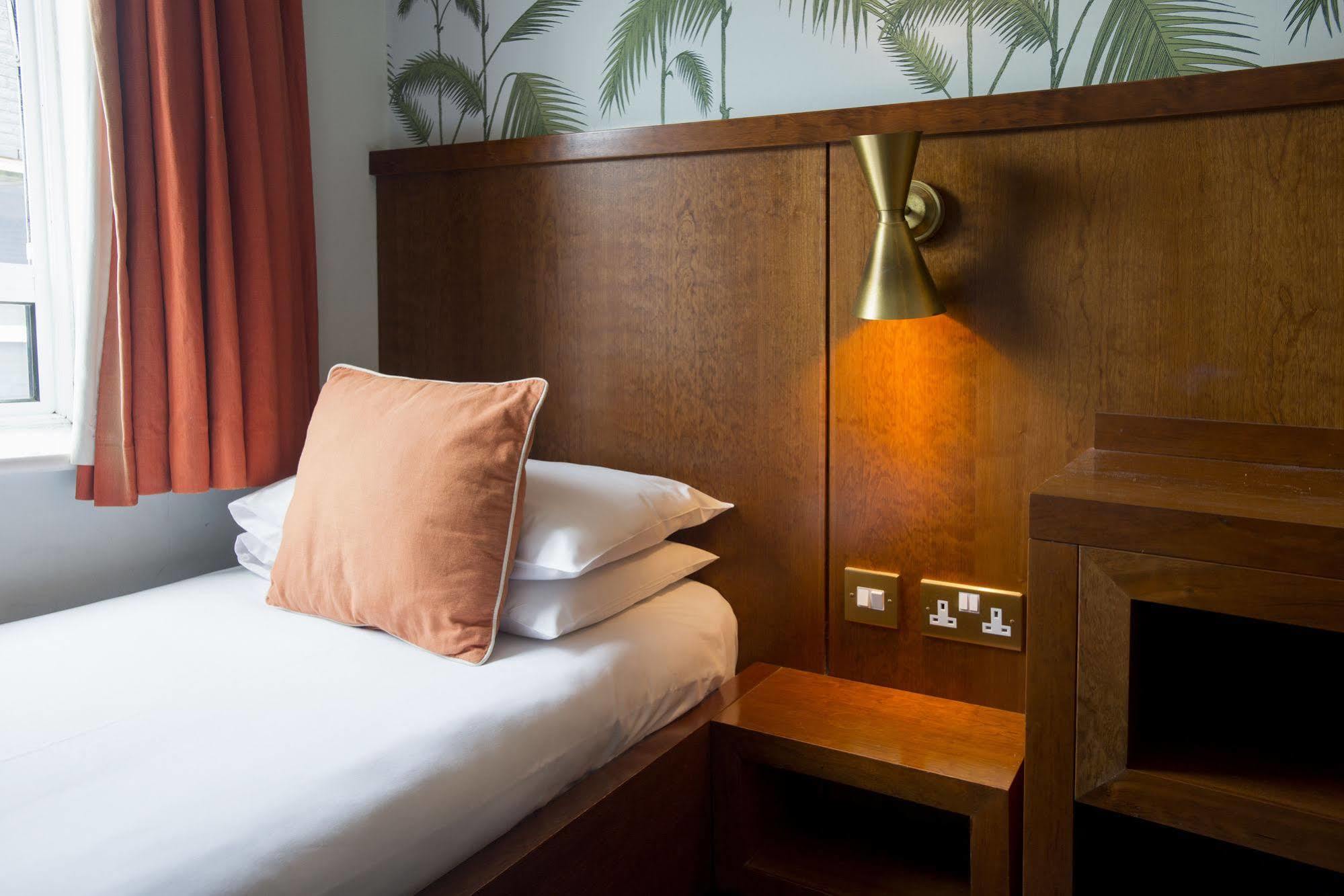 7Hotel Diner Halstead  Dış mekan fotoğraf